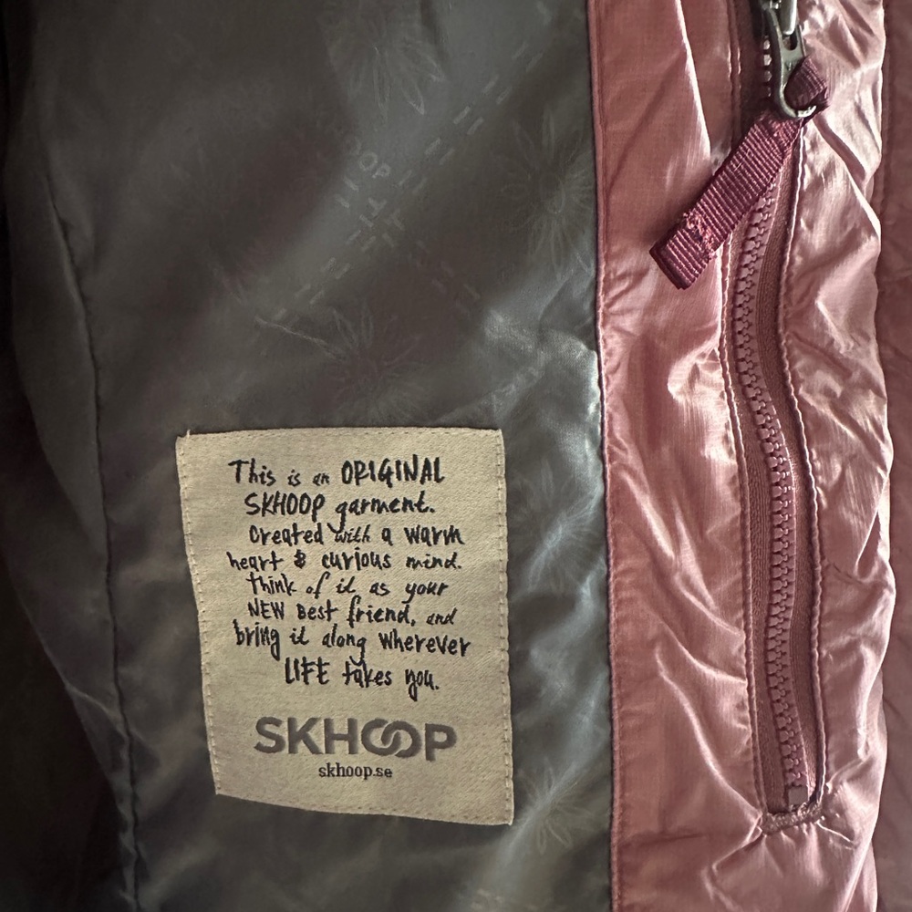 Skhoop Klara Women's Two-Tone Puffer Jacket - Picture 8 of 11